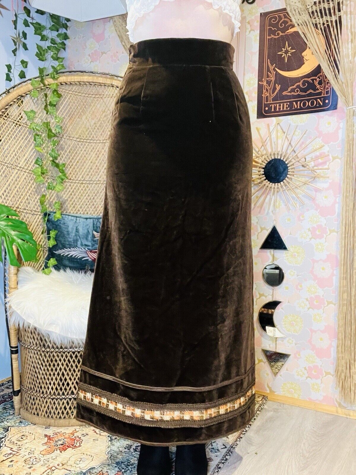 Vintage 70s Velvet Skirt Long Whimsigoth High Waist Maxi Embroidered Brown 10