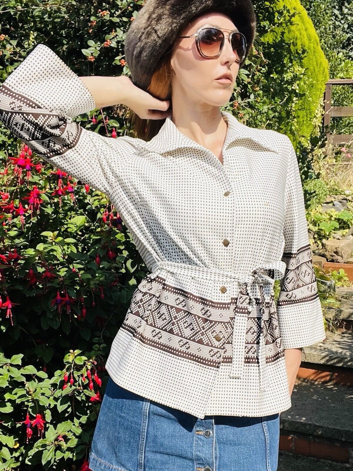 Vintage 60s Blouse With Dagger Collar Tie Waist Gingham Shirt White Brown 14